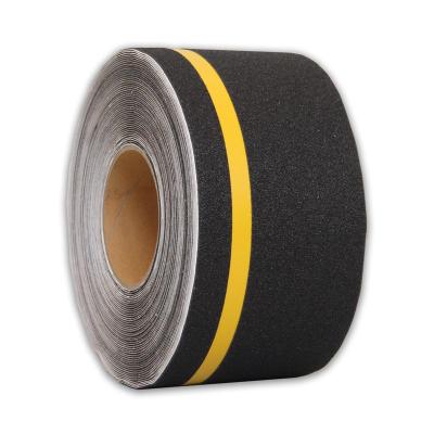 Bande antidérapante multifonction m2™ noire avec rayure jaune Rouleau de 100mm x 18,3m 