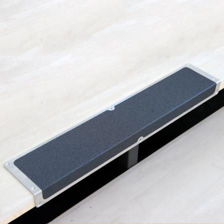 Profilé d'escaliers antidérapant avec nez en aluminium m2™ standard 